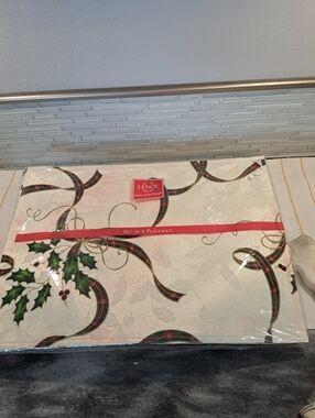 4-Lenox Holiday Nouveau Placemats New In The Package